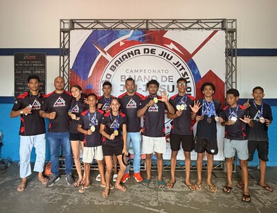 Atletas de Una conquistam 10 medalhas no Jiu-Jitsu baiano